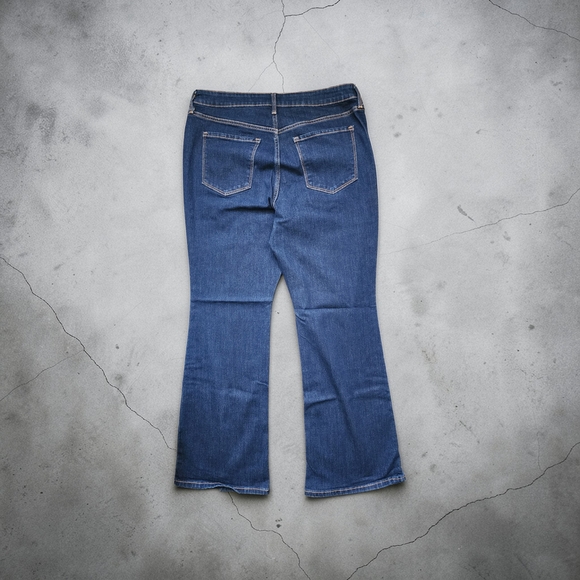 Old Navy Women's Dark Blue Flare Jeans - Picture 2 of 9